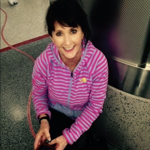 Meet your Posher, Candace